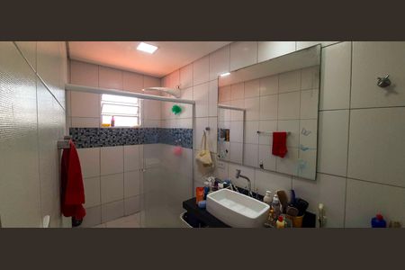 Casa à venda com 210m², 3 quartos e 3 vagasBanheiro