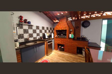 Casa à venda com 210m², 3 quartos e 3 vagasEspaço Gourmet