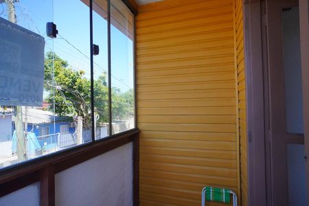 Varanda  de casa à venda com 1 quarto, 220m² em Jardim Itu, Porto Alegre