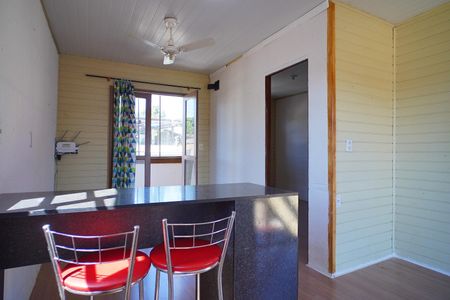 Sala/Cozinha de casa para alugar com 1 quarto, 220m² em Jardim Itu, Porto Alegre