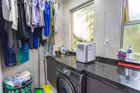 Apartamento à venda com 52m², 2 quartos e 1 vaga Apartamento à venda com 52m², 2 quartos e 1 vagaÁrea de serviço