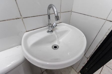 Banheiro de casa para alugar com 1 quarto, 42m² em Cidade Nova São Miguel, São Paulo