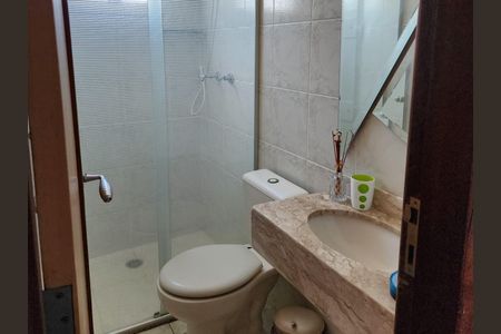 Apartamento à venda com 73m², 3 quartos e 1 vaga Apartamento à venda com 73m², 3 quartos e 1 vagaBanheiro Social