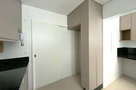Apartamento à venda com 86m², 3 quartos e 2 vagasCozinha
