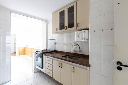 Apartamento à venda com 74m², 2 quartos e 1 vagaCozinha