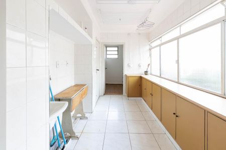 Apartamento à venda com 74m², 2 quartos e 1 vagaÁrea de Serviço