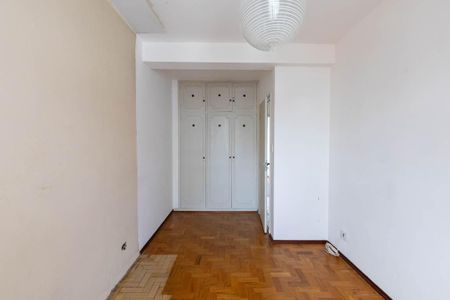 Apartamento à venda com 74m², 2 quartos e 1 vagaQuarto 2