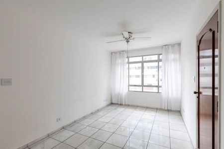 Apartamento à venda com 74m², 2 quartos e 1 vagaSala