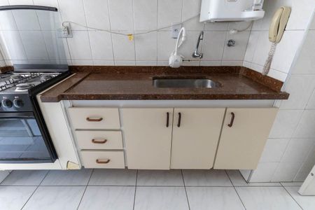 Apartamento à venda com 74m², 2 quartos e 1 vagaCozinha