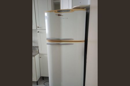 Cozinha  de apartamento para alugar com 2 quartos, 54m² em Sarandi, Porto Alegre