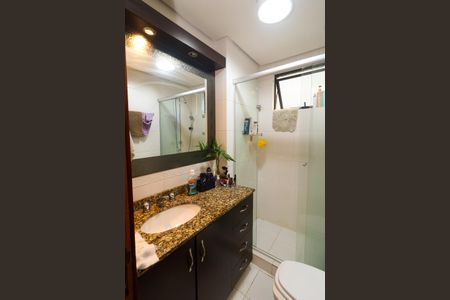 Apartamento à venda com 74m², 2 quartos e 1 vagaBanheiro da Suíte