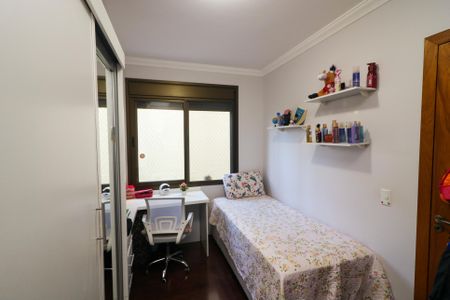 Apartamento à venda com 74m², 2 quartos e 1 vagaQuarto