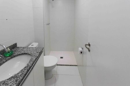 Apartamento à venda com 78m², 2 quartos e 2 vagas Apartamento à venda com 78m², 2 quartos e 2 vagasBanheiro da Social