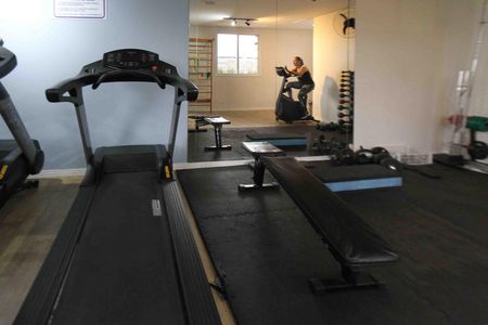 Apartamento à venda com 78m², 2 quartos e 2 vagas Apartamento à venda com 78m², 2 quartos e 2 vagasÁrea comum - Academia