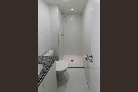 Apartamento à venda com 78m², 2 quartos e 2 vagas Apartamento à venda com 78m², 2 quartos e 2 vagasBanheiro da Social