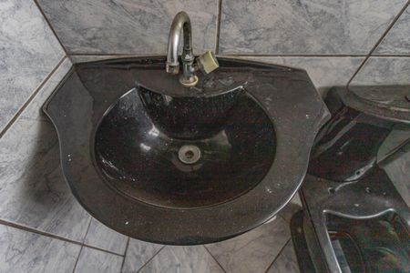 Apartamento à venda com 49m², 2 quartos e 1 vaga Apartamento à venda com 49m², 2 quartos e 1 vagaBanheiro