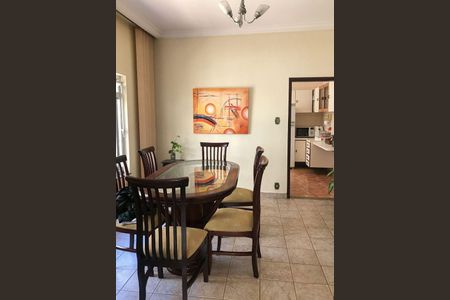 Casa à venda com 3 quartos, 220m² em Vila Olímpia, São Paulo