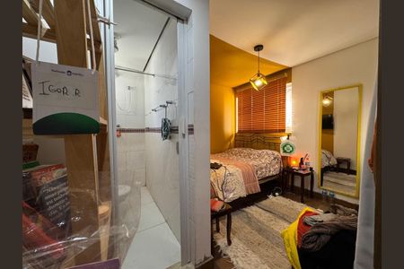 Casa à venda com 4 quartos, 236m² em Vila Guarani (Zona Sul), São Paulo