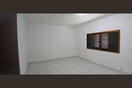 Casa à venda com 3 quartos, 326m² em Vila Sofia, São Paulo