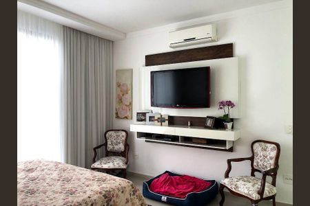 Casa à venda com 3 quartos, 375m² em Indianópolis, São Paulo