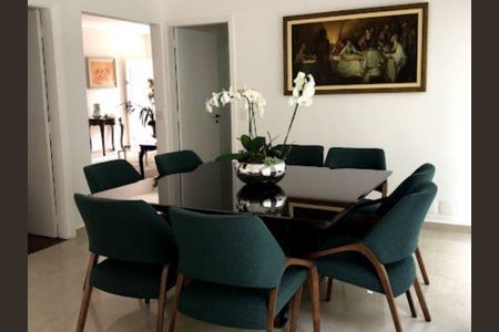 Casa à venda com 3 quartos, 375m² em Indianópolis, São Paulo