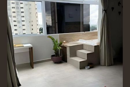 Apartamento à venda com 2 quartos, 144m² em Jardim Londrina, São Paulo