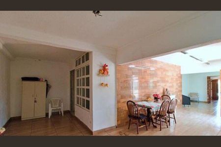 Casa à venda com 5 quartos, 170m² em Super Quadra Morumbi, São Paulo