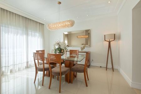 Casa à venda com 4 quartos, 324m² em Residencial Quatro (Alphaville), Santana de Parnaíba