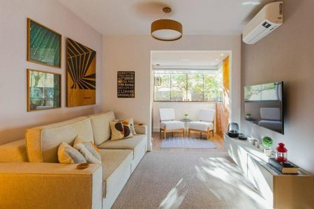 Apartamento à venda com 2 quartos, 72m² em Passo d’Areia, Porto Alegre