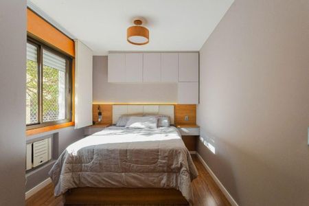 Apartamento à venda com 2 quartos, 72m² em Passo d’Areia, Porto Alegre