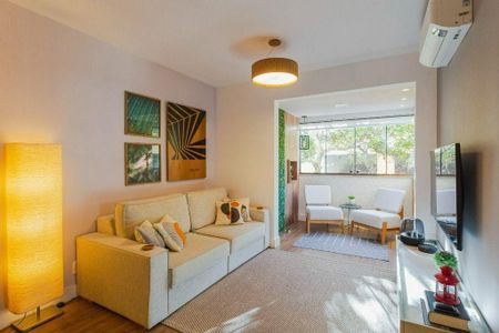 Apartamento à venda com 2 quartos, 72m² em Passo d’Areia, Porto Alegre