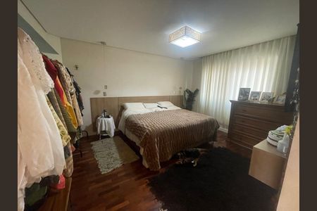 Casa à venda com 4 quartos, 260m² em Jardim Sao Caetano, São Caetano do Sul