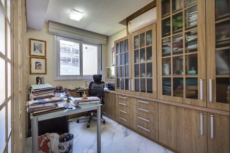 Apartamento à venda com 3 quartos, 103m² em Auxiliadora, Porto Alegre