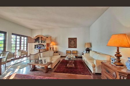 Casa à venda com 4 quartos, 515m² em Jardim Guedala, São Paulo