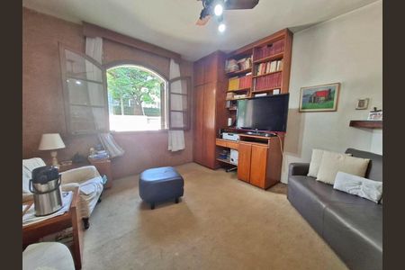 Casa à venda com 4 quartos, 515m² em Jardim Guedala, São Paulo