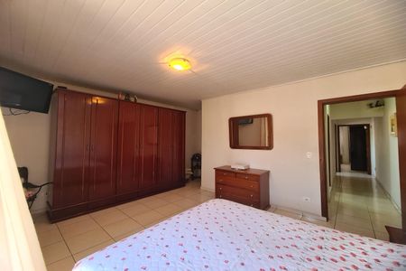 Casa à venda com 213m², 3 quartos e 3 vagas Casa à venda com 213m², 3 quartos e 3 vagasQuarto 1