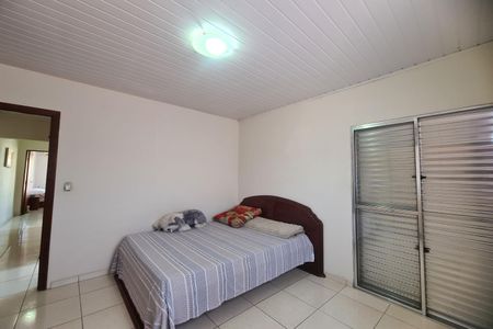 Casa à venda com 213m², 3 quartos e 3 vagas Casa à venda com 213m², 3 quartos e 3 vagasQuarto 2