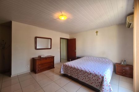 Casa à venda com 213m², 3 quartos e 3 vagas Casa à venda com 213m², 3 quartos e 3 vagasQuarto 1