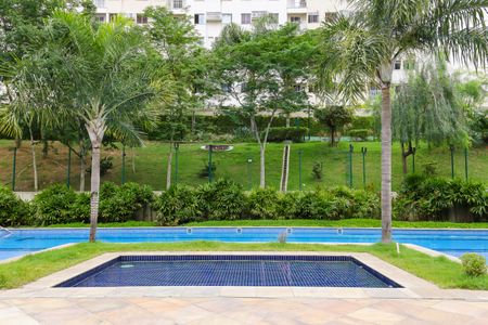 Apartamento para alugar com 54m², 2 quartos e 1 vaga Apartamento para alugar com 54m², 2 quartos e 1 vagaÁrea comum - Piscina