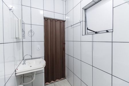Banheiro de casa para alugar com 1 quarto, 100m² em Cidade Antônio Estêvão de Carvalho, São Paulo