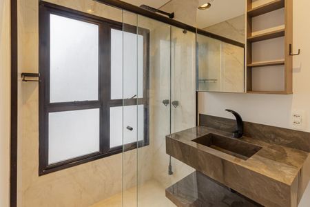 Banheiro da Suíte 1 de apartamento à venda com 1 quarto, 70m² em Vila Suzana, São Paulo