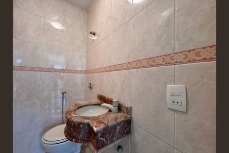 Apartamento para alugar com 220m², 4 quartos e 2 vagasLavabo