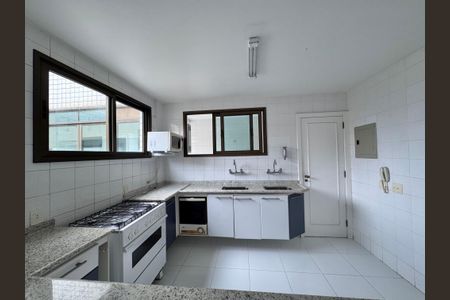 Apartamento para alugar com 220m², 4 quartos e 2 vagasCozinha