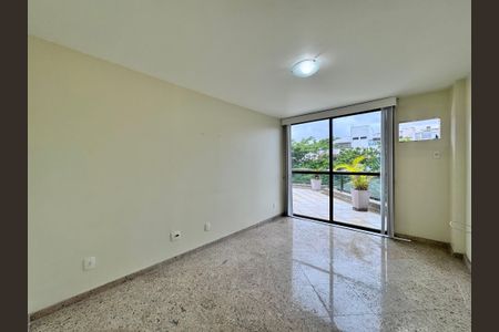 Apartamento para alugar com 220m², 4 quartos e 2 vagasQuarto