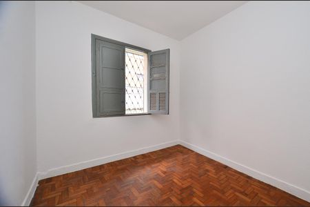 Casa à venda com 294m², 2 quartos e 2 vagas Casa à venda com 294m², 2 quartos e 2 vagasQuarto 2