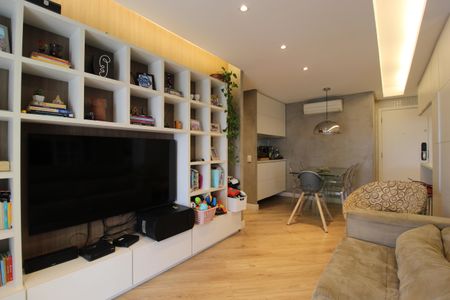 Sala de apartamento à venda com 2 quartos, 75m² em Indianópolis, São Paulo