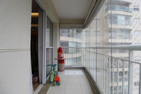Varanda de apartamento à venda com 2 quartos, 75m² em Indianópolis, São Paulo