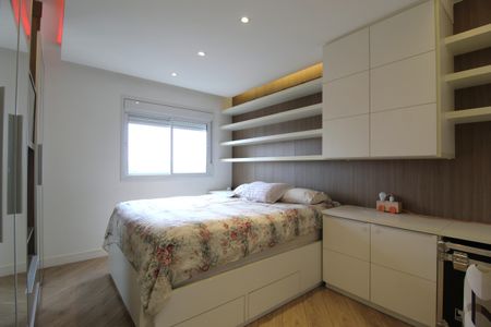 Apartamento à venda com 75m², 2 quartos e 2 vagasSuíte