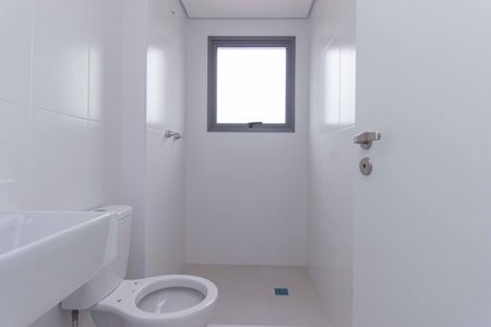 Apartamento à venda com 78m², 2 quartos e 1 vagaBanheiro da Suíte 1