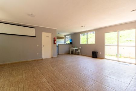 Apartamento para alugar com 45m², 2 quartos e sem vagaÁrea comum - Salão de festas